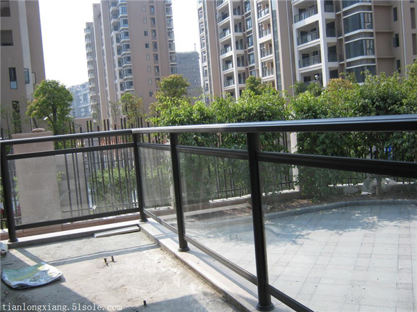 ���Ͻ�������